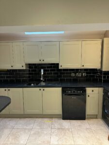 Painting-your-kitchen-units-hengrove-bristol-8